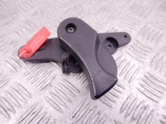 Ручка открывания капота BMW 1-series (E87) 51 23 7 058 117