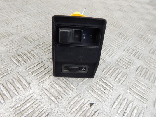 Переключатель света BMW 5-series (E34) Переключатель света BMW 5-series (E34)