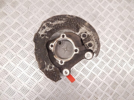 Ступица передняя левая BMW 3-series (E90/91/92) 31 21 6 793 923